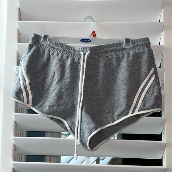 MetoWe Gray Sweat Booty Shorts - Picture 1 of 4